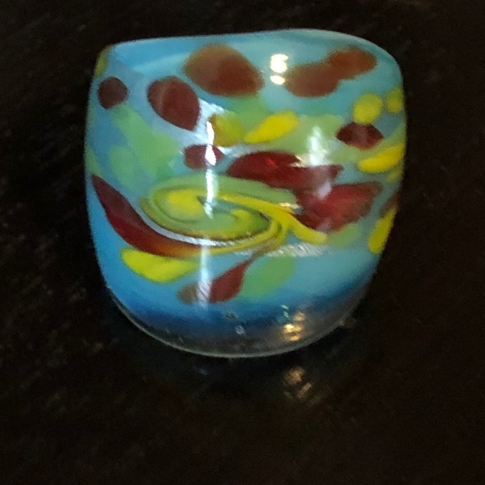 Retro Ring - Picture 2 of 3